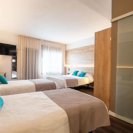 Checkin Flamingo Hotel L'Estartit Bagian luar foto