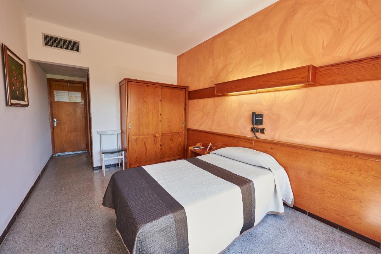 Checkin Flamingo Hotel L'Estartit Bagian luar foto