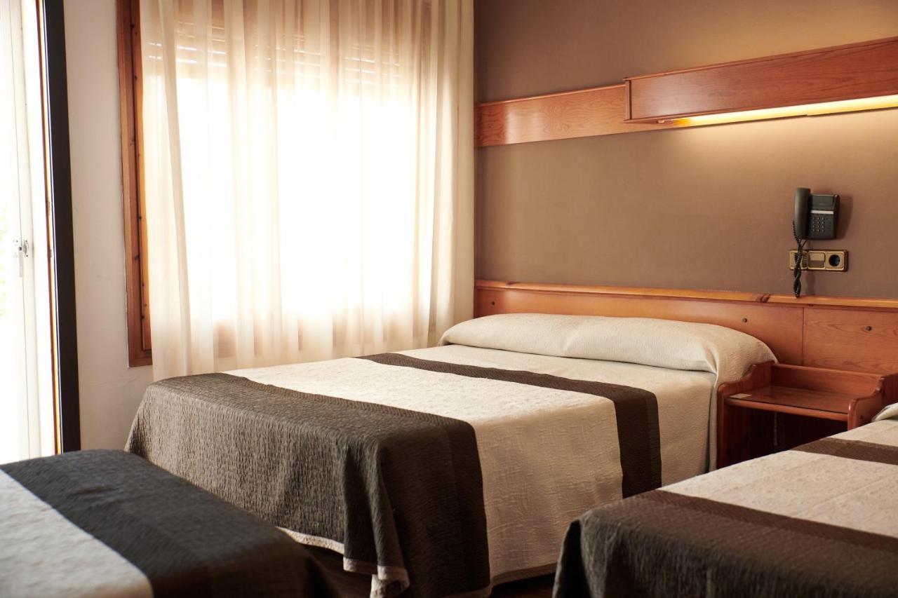 Checkin Flamingo Hotel L'Estartit Bagian luar foto