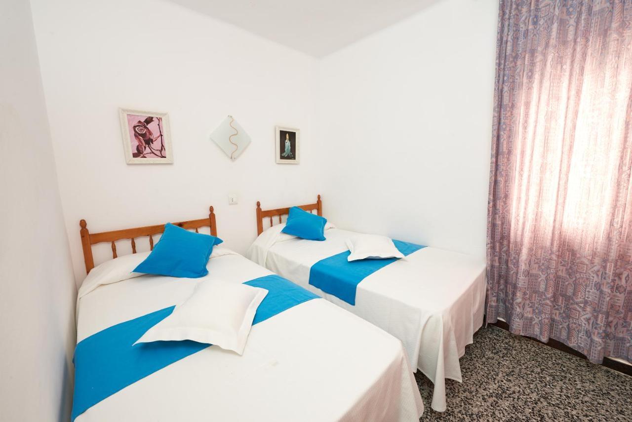 Checkin Flamingo Hotel L'Estartit Bagian luar foto