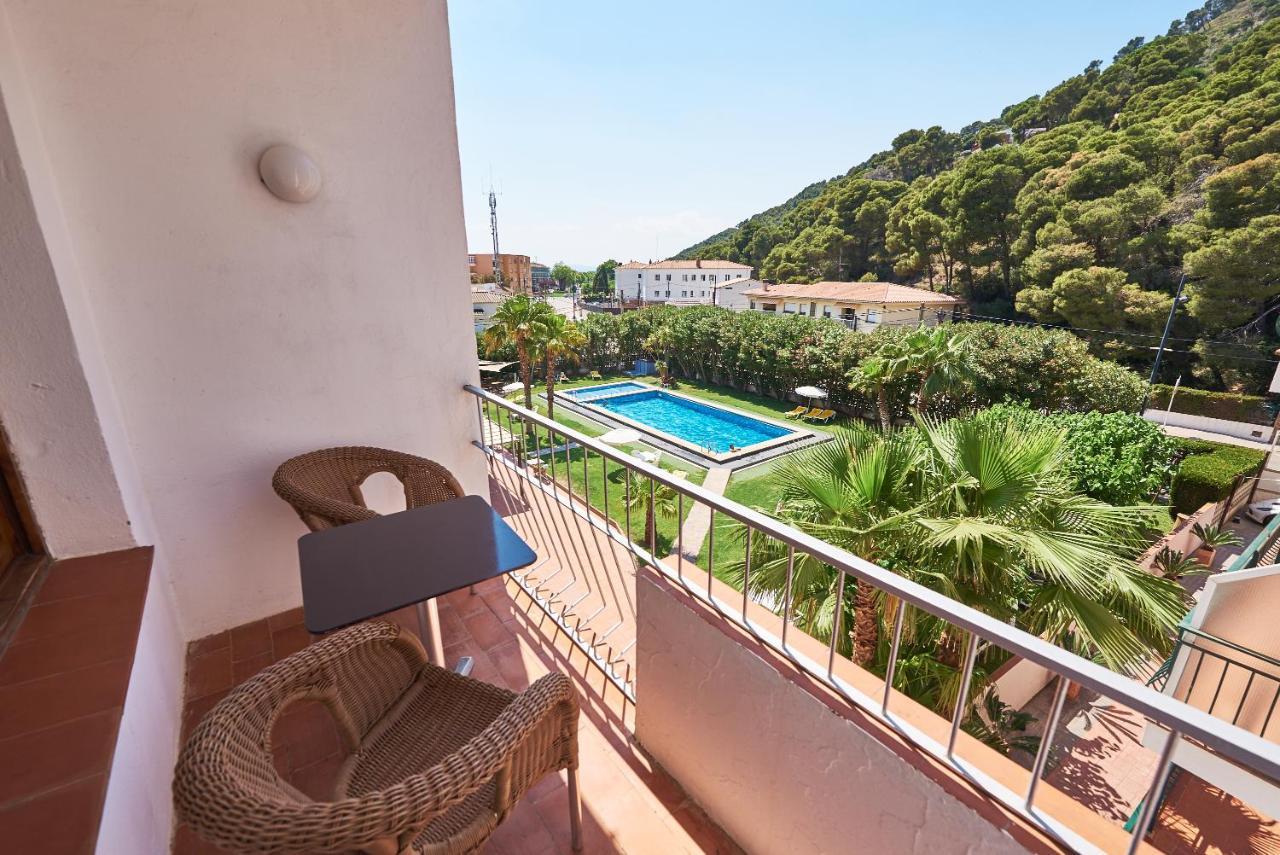 Checkin Flamingo Hotel L'Estartit Bagian luar foto